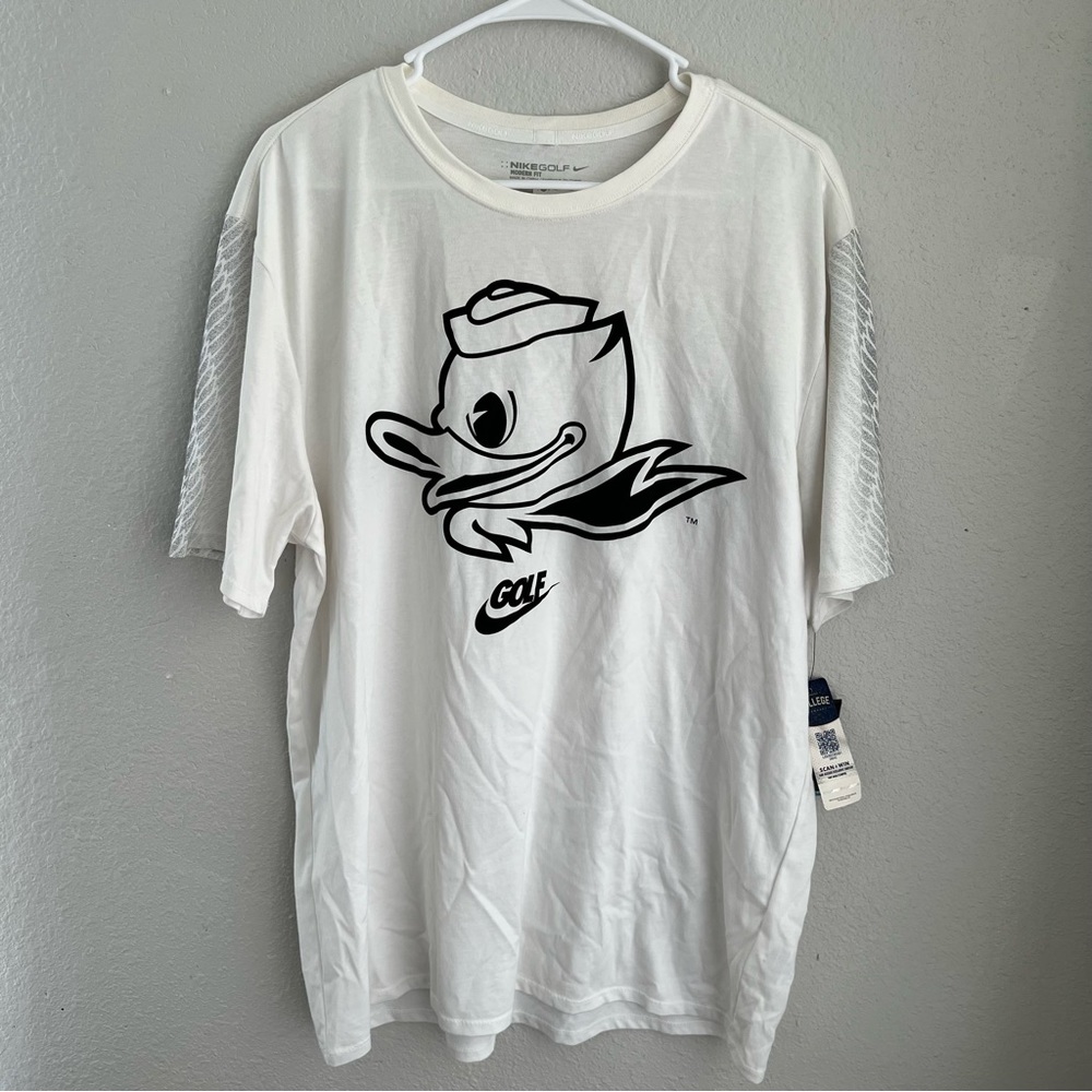 NWT Nike duck golf tshirt
